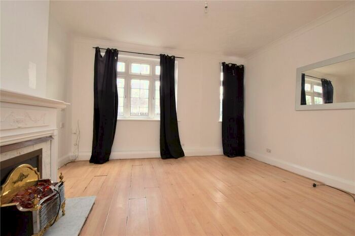 1 Bedroom Apartment To Rent In Electric Parade, Seven Kings Road, Seven Kings, Ilford, IG3
