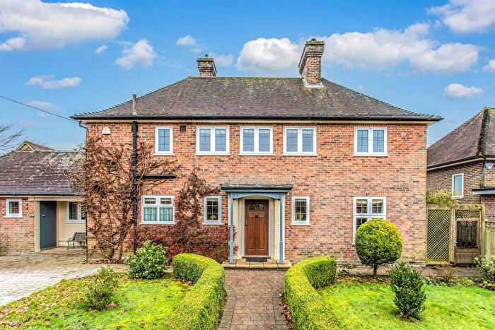 3 Bedroom Detached House For Sale In High Street, Buxted, TN22