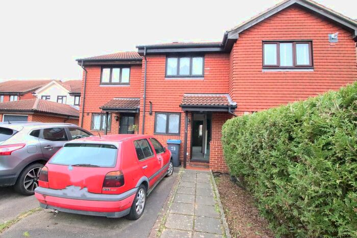 2 Bedroom Terraced House To Rent In Watlings Close, Croydon, CR0