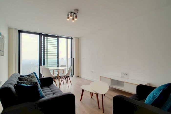 1 Bedroom Flat To Rent In Stratosphere Tower, Stratford, E15