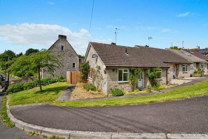 2 Bedroom Bungalow For Sale In Abbots Way, Pilton, Shepton Mallet, Somerset, BA4