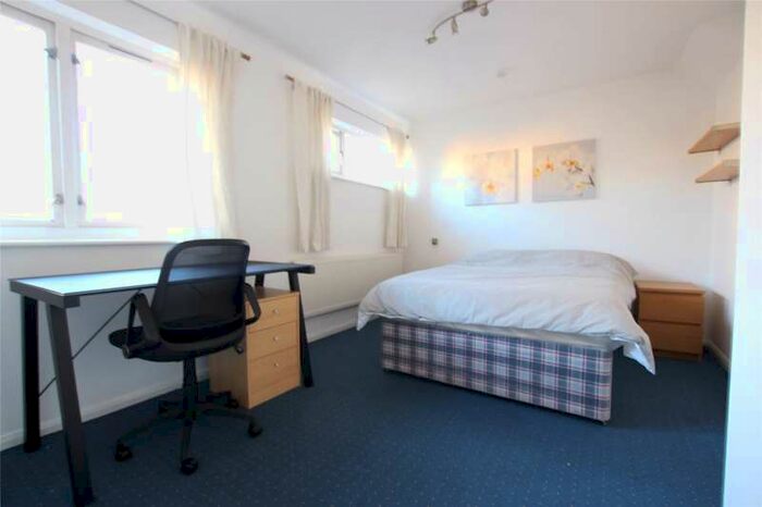 5 Bedroom House To Rent In 27 Bywater Place, London, SE16