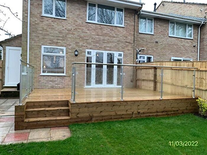 2 Bedroom Flat To Rent In Erica Drive, Corfe Mullen, Wimborne, BH21