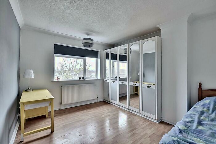 1 Bedroom Property To Rent In Harvel Avenue, Rochester, Kent, ME2