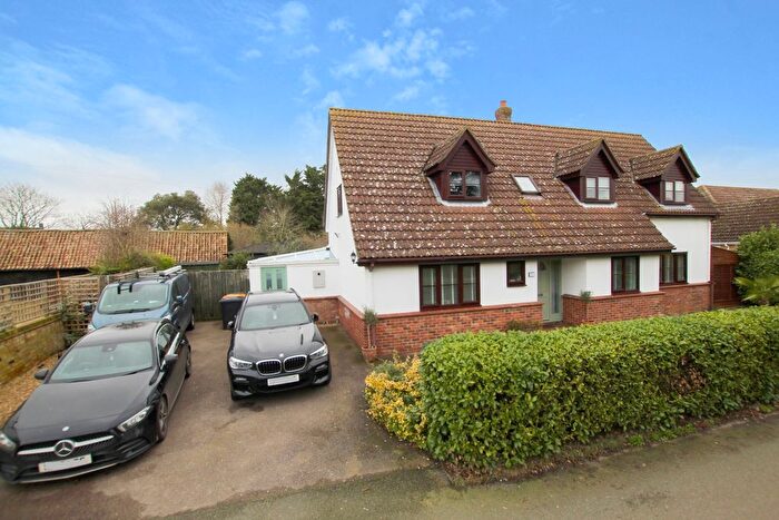 4 Bedroom Detached House For Sale In Ford Lane, Roxton, MK44