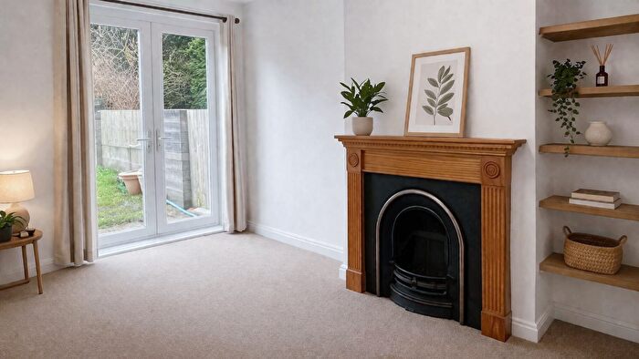 4 Bedroom Semi Detached House To Rent In Station Road, BS34