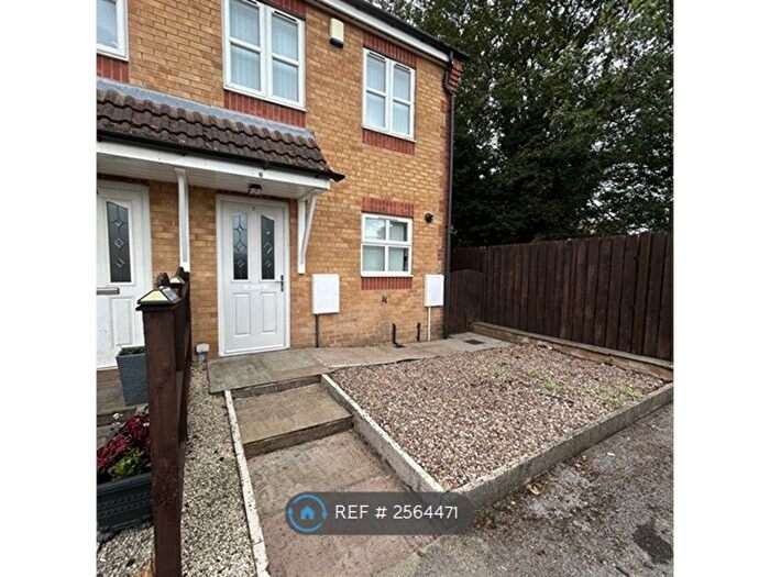 2 Bedroom Semi-Detached House To Rent In Embankment Close, Shirebrook, Mansfield, NG20