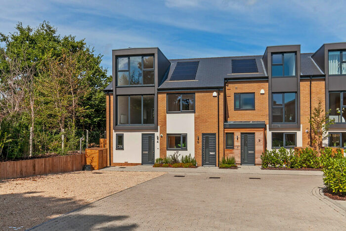 2 Bedroom Maisonette To Rent In More Place, St. Matthews Road, Winchester, SO22