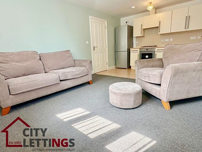 2 Bedroom Flat To Rent In Marmion Road Nottingham, NG3