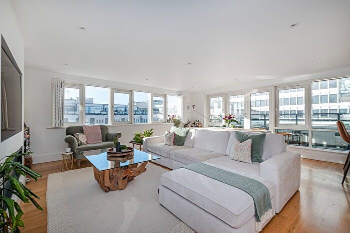 3 Bedroom Flat For Sale In Brewhouse Lane, London, SW15