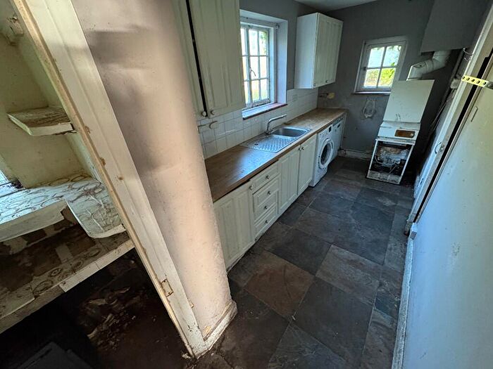 4 Bedroom Detached House For Sale In Maryfield Cottage, High Street, Maidenhead, Berkshire, SL6