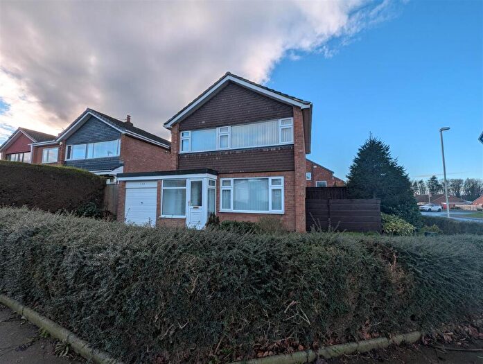 3 Bedroom Detached House For Sale In Barnes Road, Darlington, DL3