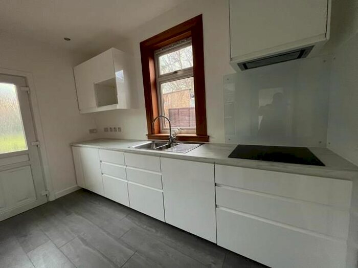 2 Bedroom Flat To Rent In Allan Park Gardens, Slateford, Edinburgh, EH14