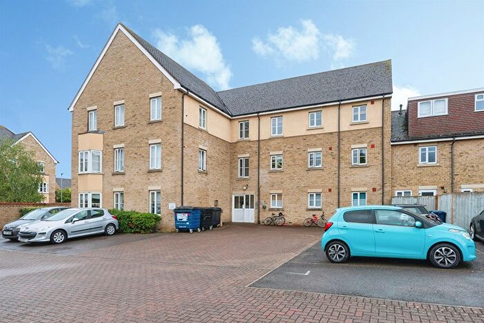 2 Bedroom Flat For Sale In Cheere Way, Papworth Everard, Cambridge, CB23