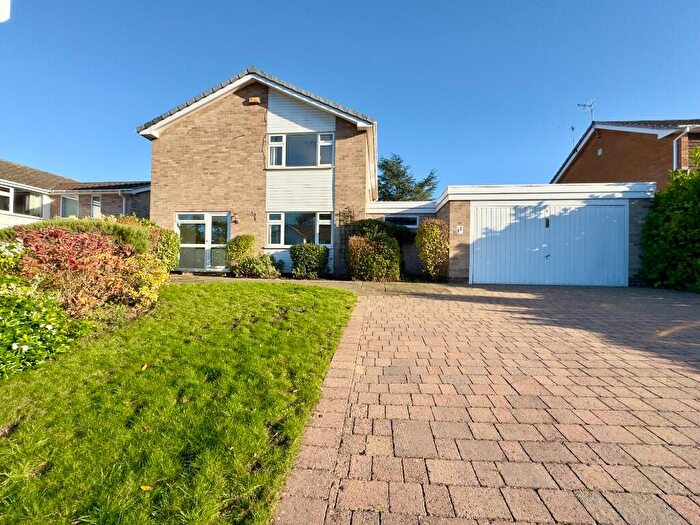 4 Bedroom Detached House For Sale In Troutbeck Crescent, Bramcote, NG9
