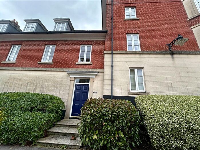 2 Bedroom Flat To Rent In Woodlands Crescent, Poundbury, Dorchester, DT1