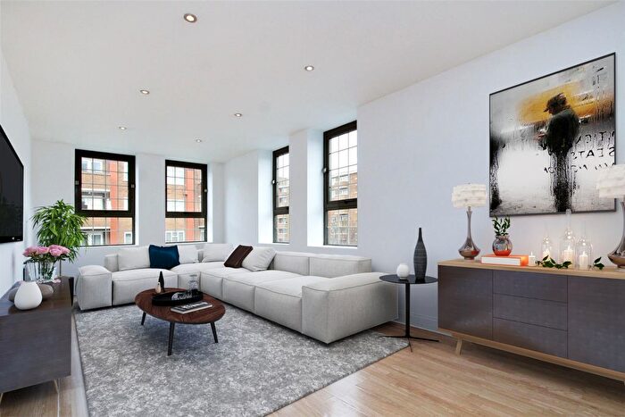 2 Bedroom Flat To Rent In Gallery Apartments, Commercial Road, Whitechapel, London, E1