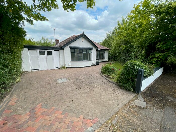 2 Bedroom Detached Bungalow To Rent In George Lane, Bredbury, Stockport, SK6