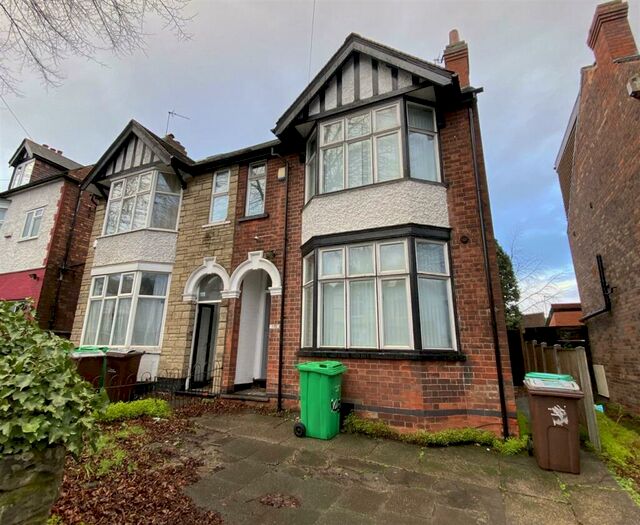 7 Bedroom House To Rent In Harlaxton Drive, Nottingham, NG7