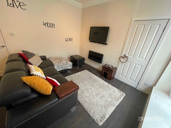 1 Bedroom Flat To Rent In Marischal Street, Ground Floor Right, Aberdeen, AB11