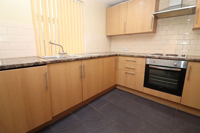1 Bedroom Flat To Rent In Blackburn Road, Bolton, BL1