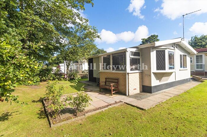 2 Bedroom Bungalow For Sale In Hall Gate Lane, Stalmine, Poulton Le Fylde, FY6