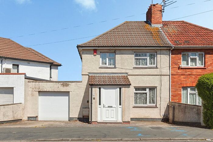 3 Bedroom Semi Detached House For Sale In Ilminster Avenue, Bristol, BS4