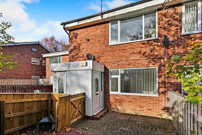 2 Bedroom Flat To Rent In Greenacres Road, Consett, DH8