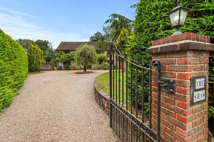 3 Bedroom Detached House For Sale In South Road, Hailsham, BN27