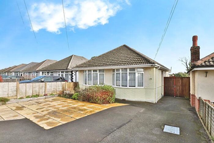 2 Bedroom Detached Bungalow For Sale In Daws Avenue, Bournemouth, BH11