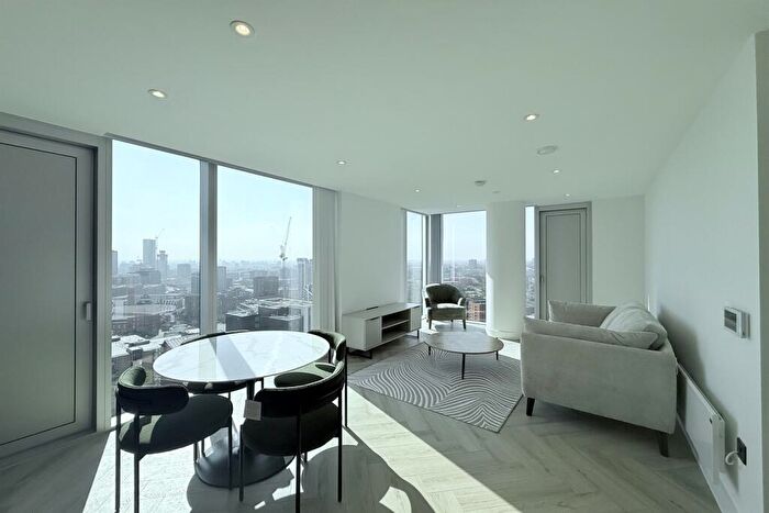 2 Bedroom Apartment To Rent In Bankside, Colliers Yard, M3