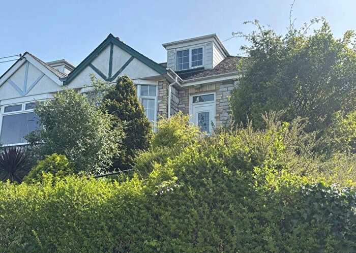 3 Bedroom Bungalow For Sale In New Road, Saltash, PL12