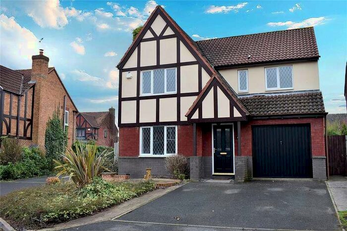 4 Bedroom Detached House To Rent In College Green, Droitwich Spa, WR9