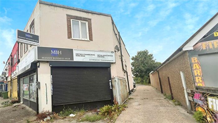 2 Bedroom Flat To Rent In Upper Wickham Lane, Welling, Kent, DA16