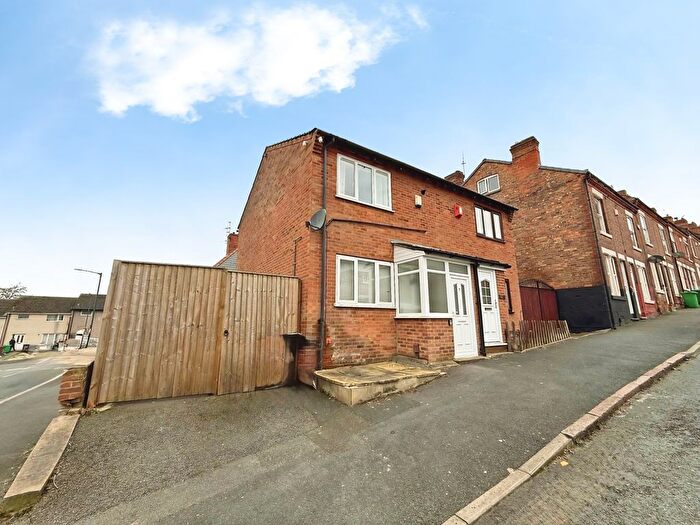 2 Bedroom Semi Detached House To Rent In Hogarth Street, Nottingham, NG3