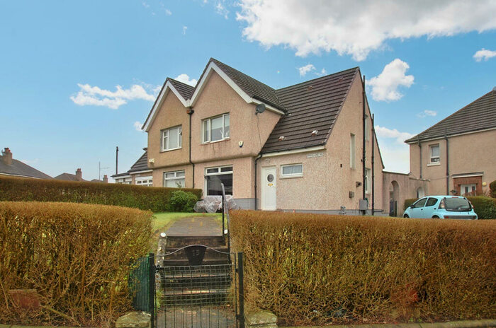 3 Bedroom Semi-Detached House For Sale In Maidland Road, Pollok, Glasgow, G53