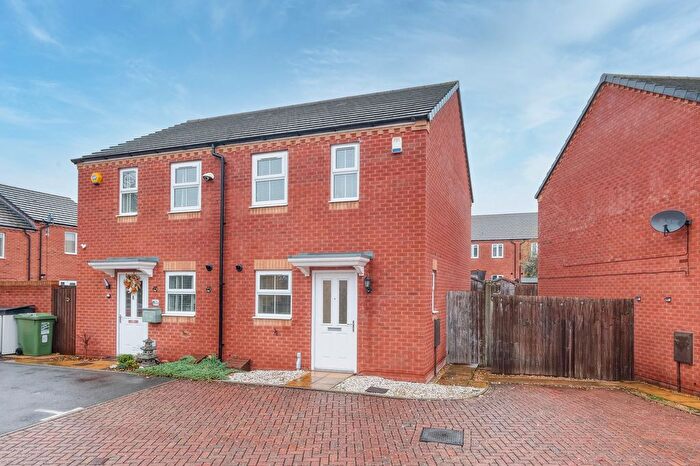 2 Bedroom Semi Detached House For Sale In Kemble Street, Redditch, B98
