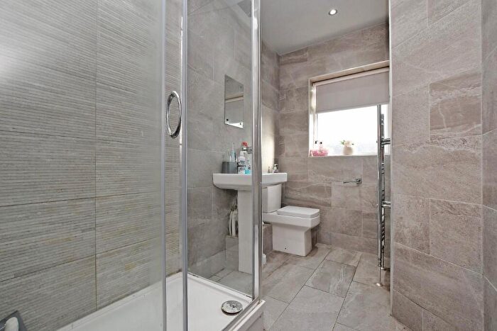 4 Bedroom House To Rent In South View Road, Sheffield, S7