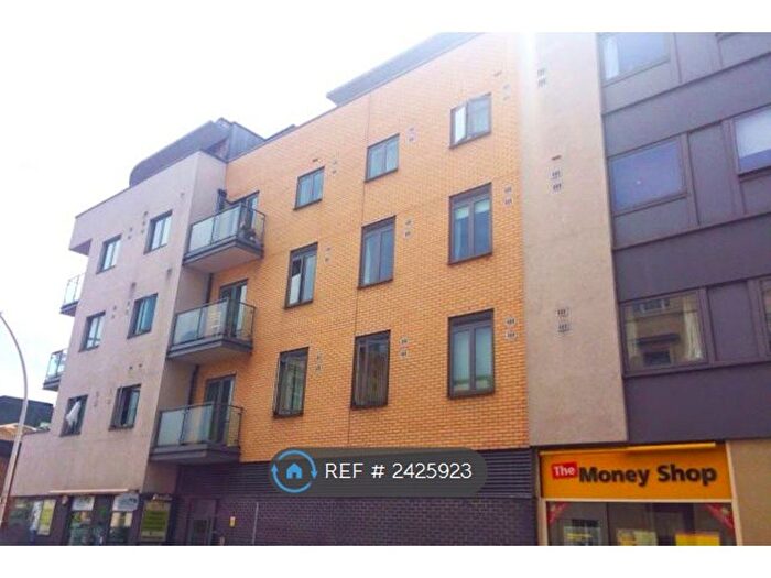 2 Bedroom Flat To Rent In Gilforoad House, Ilford, IG1