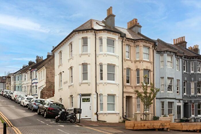 3 Bedroom Maisonette To Rent In Princes Crescent, Brighton, BN2