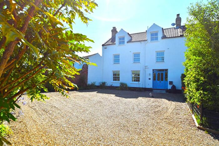 5 Bedroom Semi-Detached House For Sale In West Runton, NR27