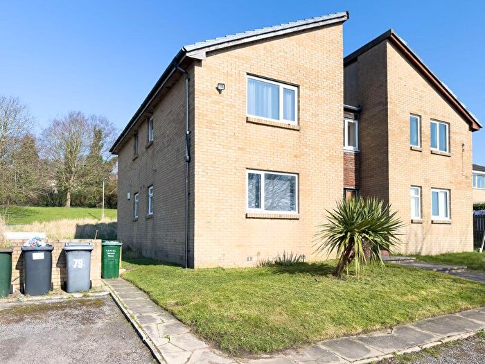 1 Bedroom Apartment For Sale In Acaster Drive, Low Moor, BD12