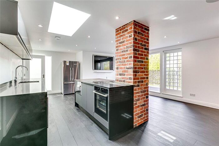 3 Bedroom Flat To Rent In Wedderburn Road, Hampstead, NW3