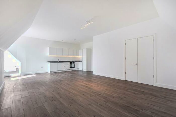 1 Bedroom Apartment To Rent In Bracknell, Berkshire, RG12