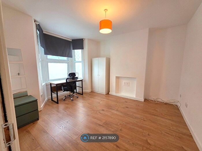 3 Bedroom Terraced House To Rent In Woolwich Road, London, SE7