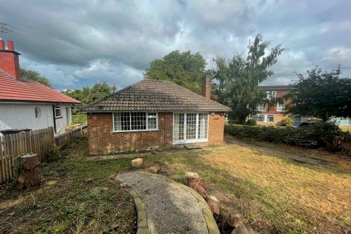 2 Bedroom Bungalow To Rent In Hampsthwaite Road, Harrogate, HG1