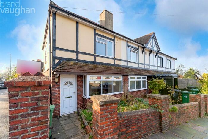 2 Bedroom End Of Terrace House To Rent In Coombe Road, Brighton BN2