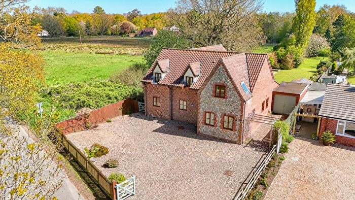 4 Bedroom Detached House For Sale In Thwaite Road, Aldborough, Norwich, NR11