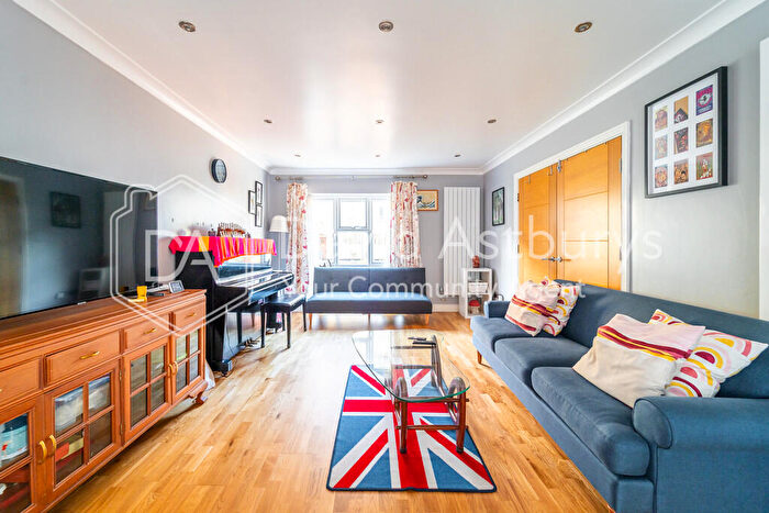 4 Bedroom Terraced House To Rent In Dobson Close, Swiss Cottage, London, NW6