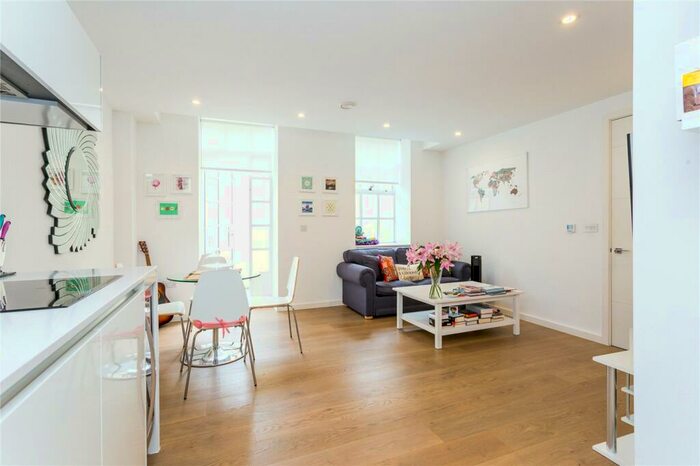 1 Bedroom Apartment To Rent In Loxford House, Highbury Park, London, N5
